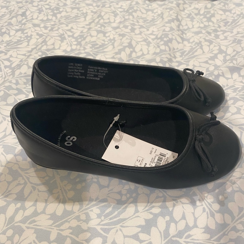 Girl’s ballerina black